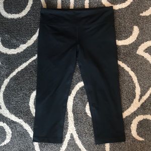 Under Armour Black Capri Leggings